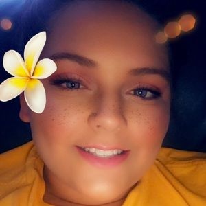 Meet your Posher, Taya